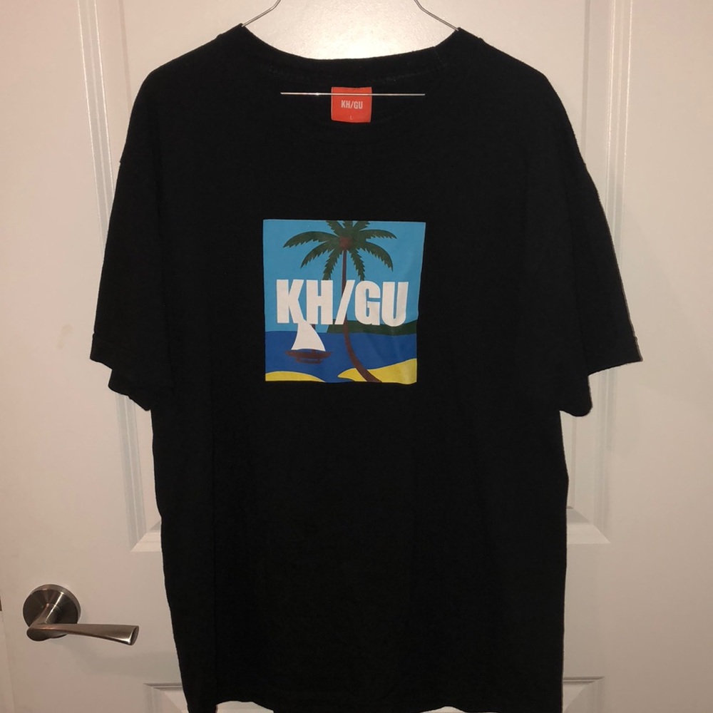Kicks Hawaii Guam Box logo tee